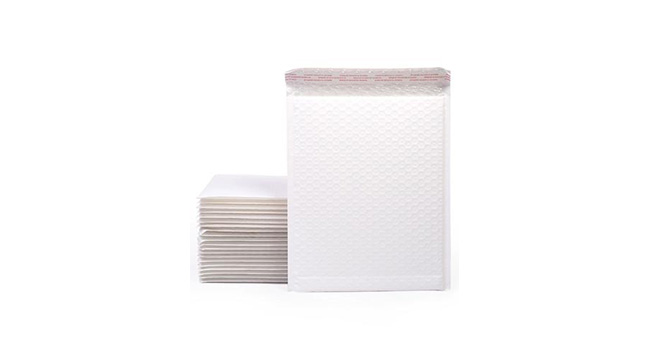 Pearlised bubble film bag